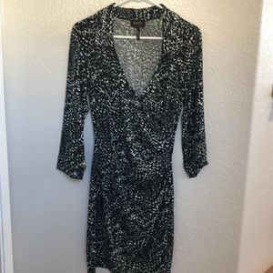 Laundry by Design- Wrap dress. Form fitting.